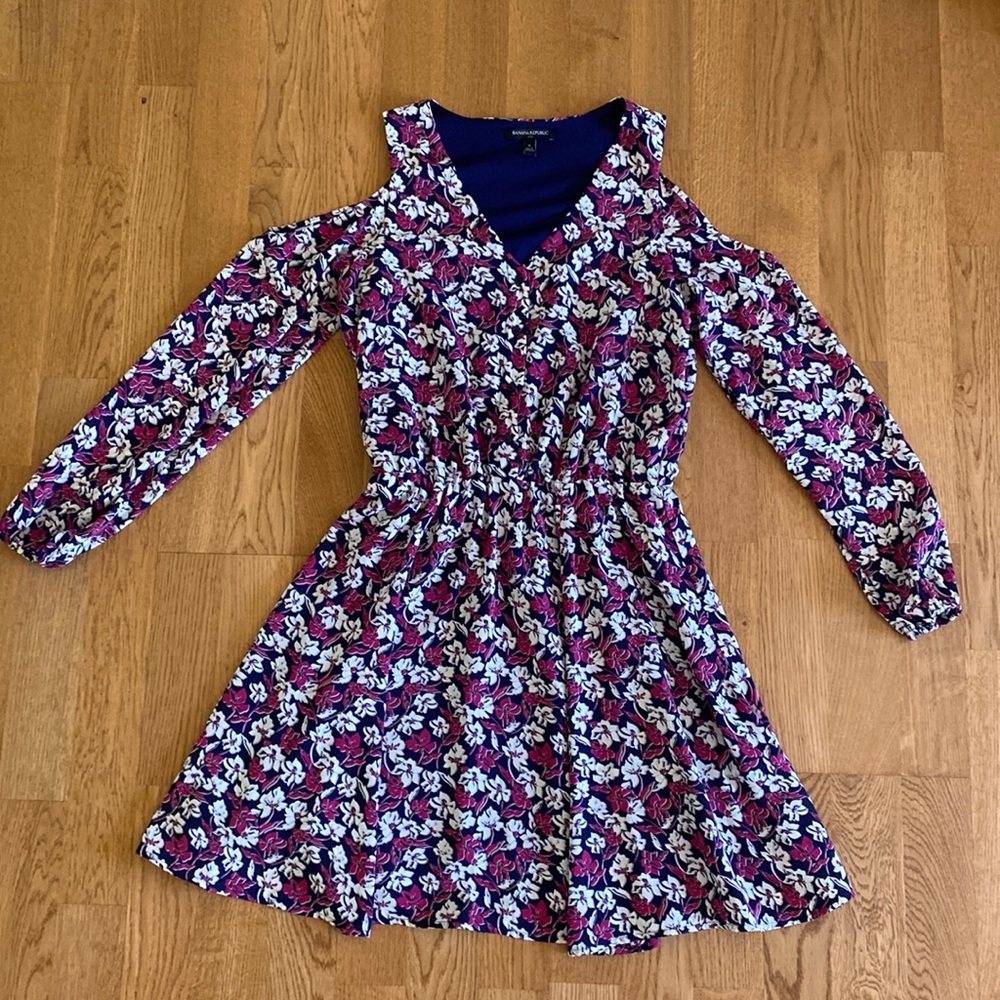 Banana Republic cold shoulder dress